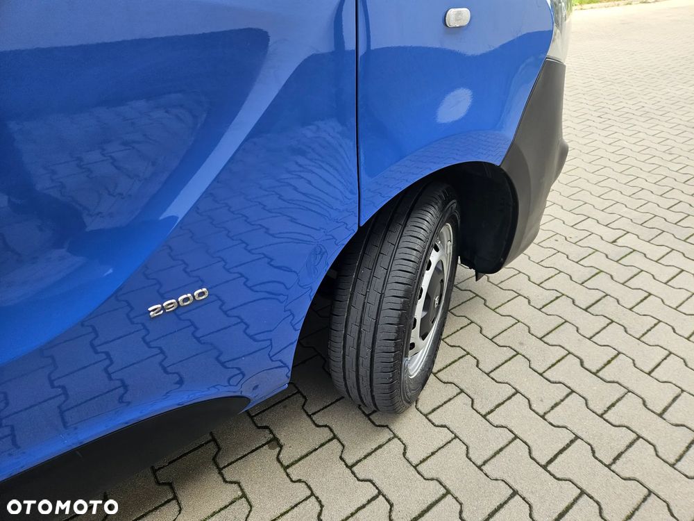 Opel Vivaro - 11