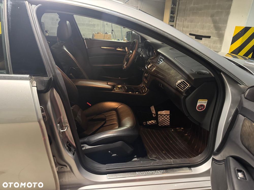 Mercedes-Benz CLS 350 CDI DPF 4Matic BlueEFFICIENCY 7G-TRONIC - 7