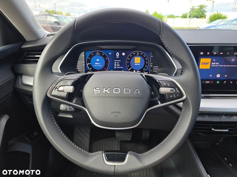 Skoda Octavia 1.5 TSI mHEV Selection DSG - 24