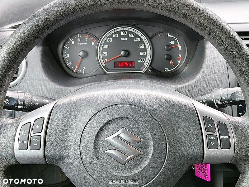 Suzuki Swift 1.3 GS / Premium - 12