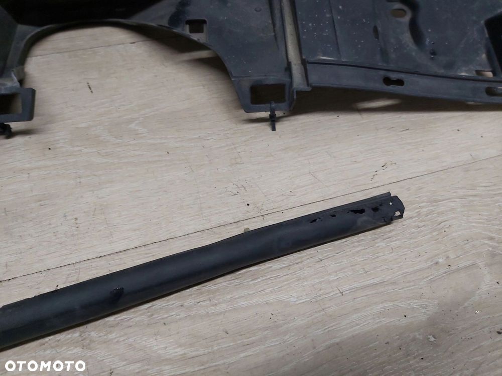 Toyota Corolla E15 podszybie plastikowe 55751-12100 - 4