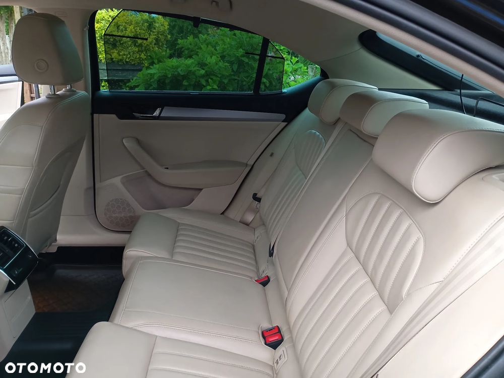 Skoda Superb 1.6 TDI DSG Style - 11