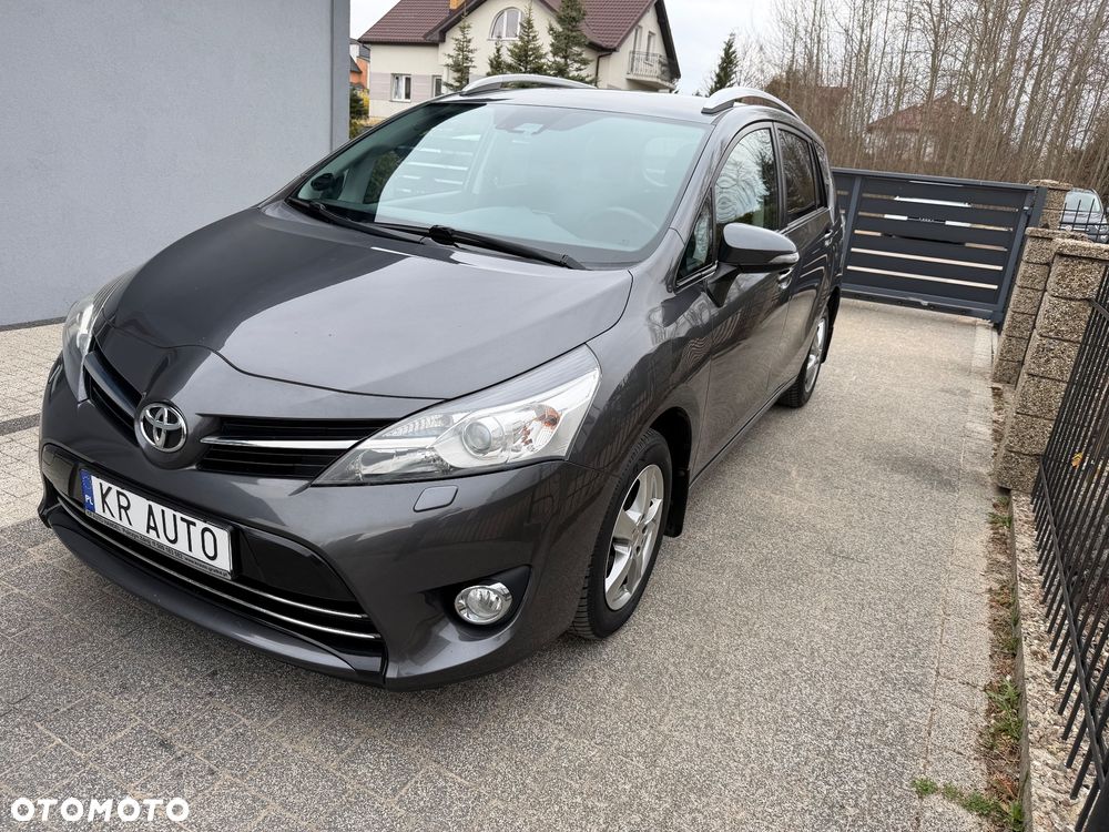 Toyota Verso 1.8 7-Sitzer Executive - 2