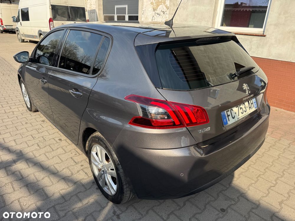 Peugeot 308 - 4