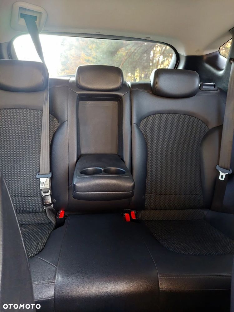 Hyundai ix35 - 9