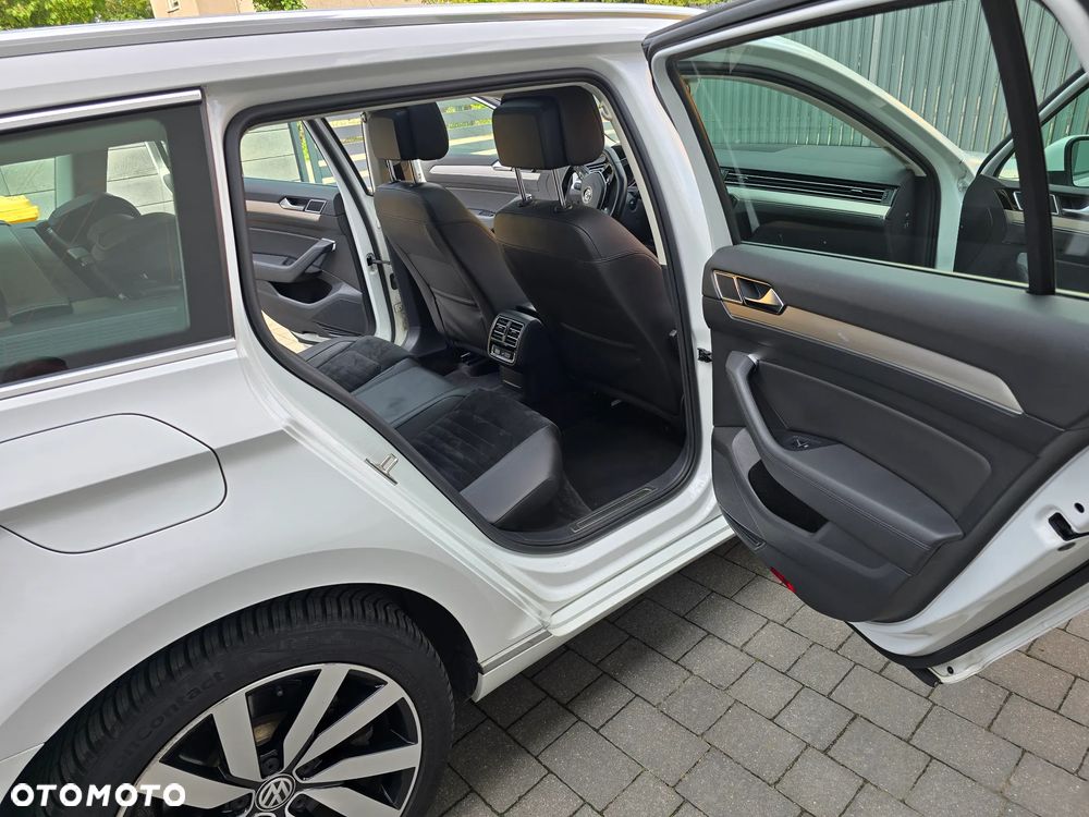 Volkswagen Passat - 10