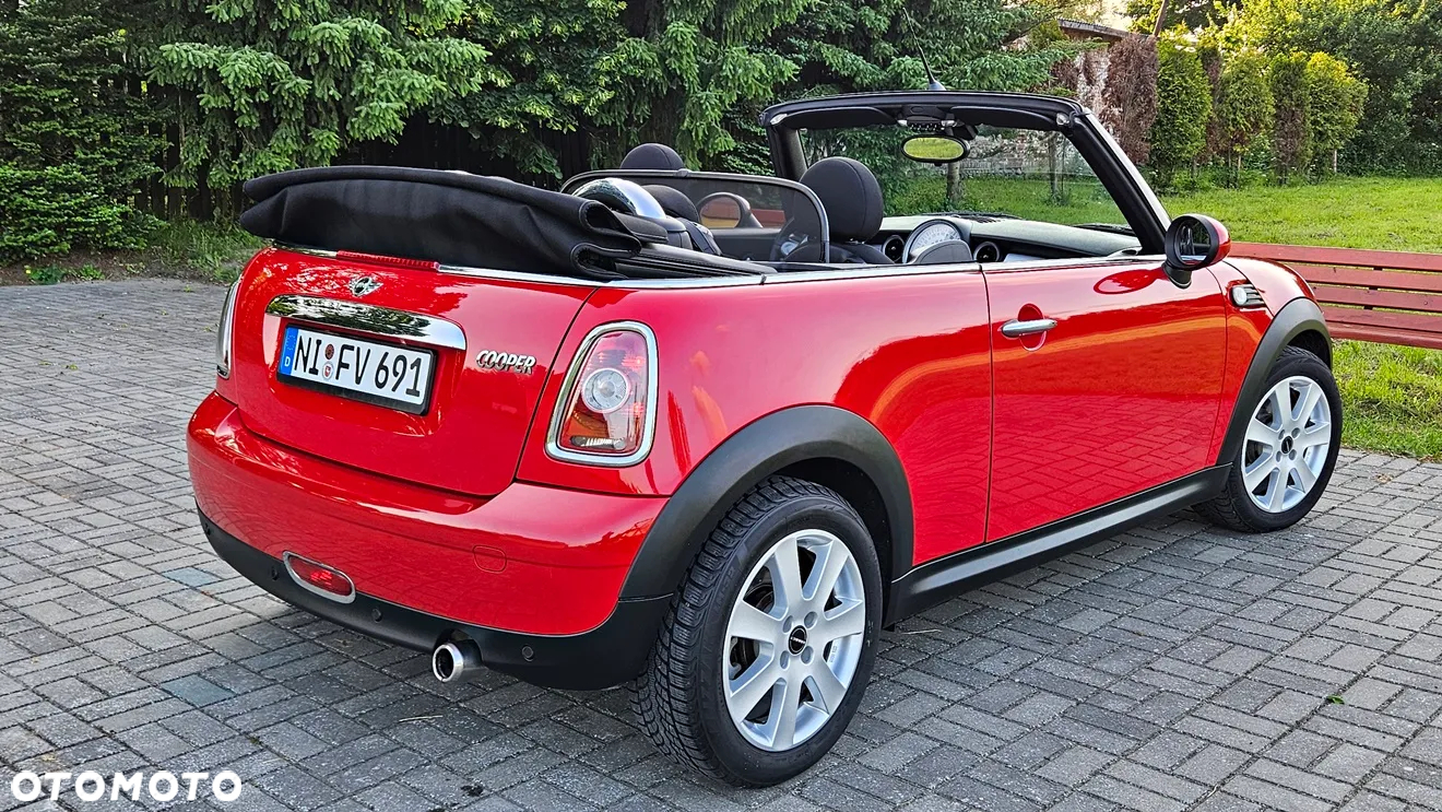 MINI Cooper Cabrio - 12