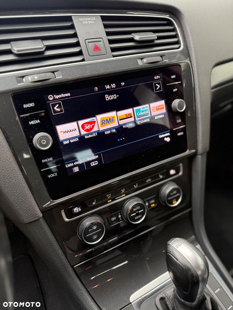 Volkswagen Golf - 15