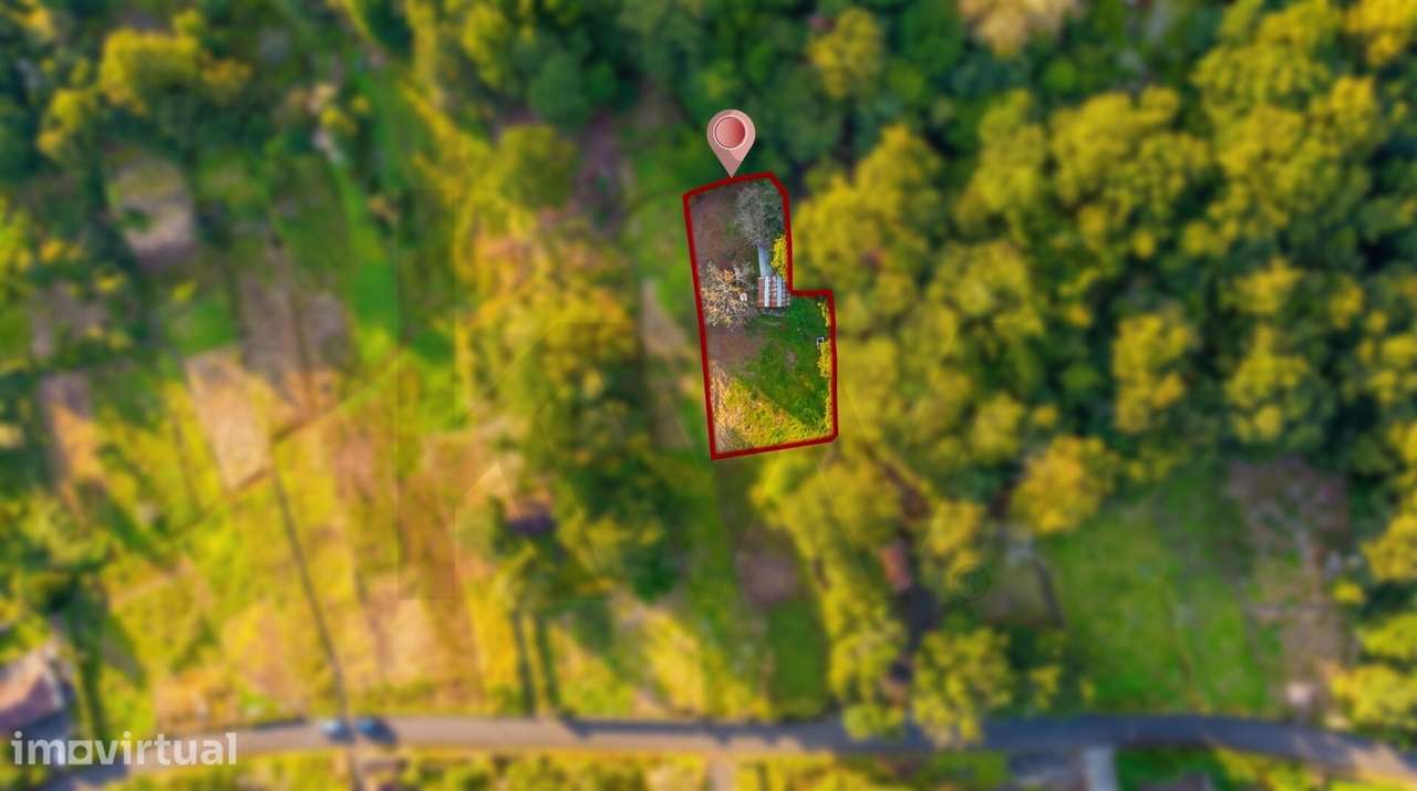 Terreno 691m2 com possibilidade de construção - Grande imagem: 2/17