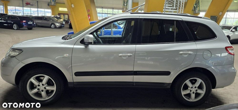 Hyundai Grand Santa Fe - 5