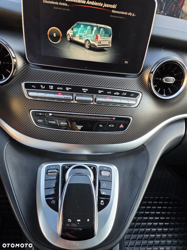 Mercedes-Benz Klasa V 300 d 4-Matic Avantgarde 9G-Tronic (d³ugi) - 21