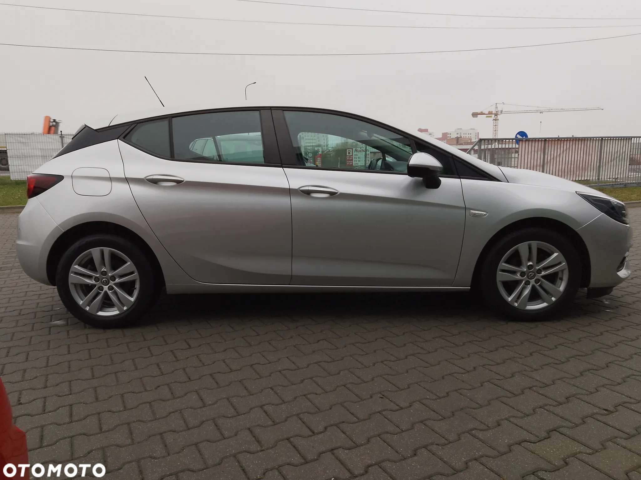 Opel Astra V 1.2 T Edition S&S - 4