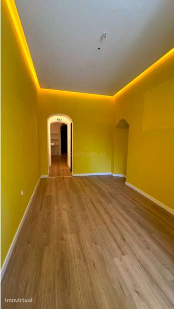Loja Renovada para arrendar - Santo António, Lisboa - Grande imagem: 3/23