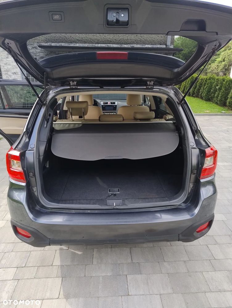 Subaru Outback 2.0D Exclusive Lineartronic - 34