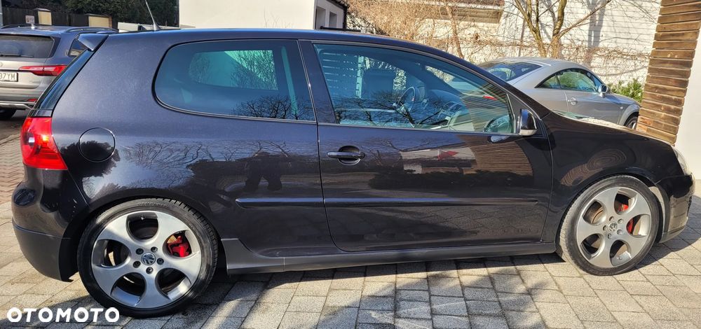 Volkswagen Golf 2.0 GTI - 2