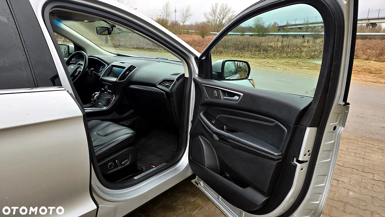 Ford Edge - 16