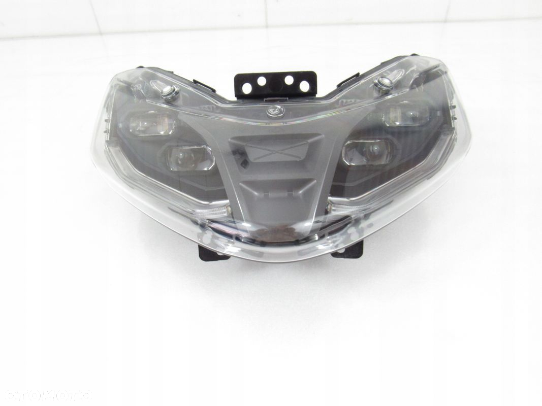 Lampa przód / reflektor BMW CE 04 - 5