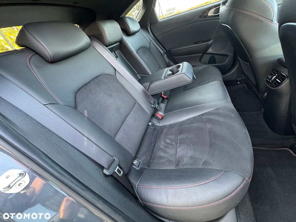 Kia ProCeed 1.6 T-GDI DCT7 OPF GT - 32