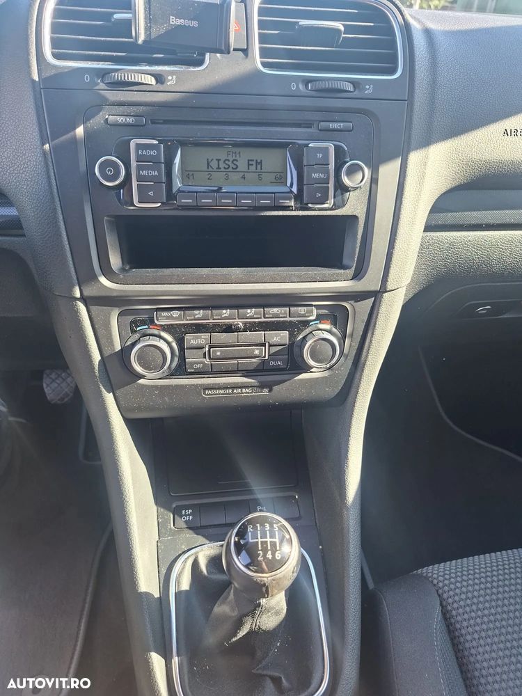 VOLKSWAGEN Golf 2010 — imagine 13