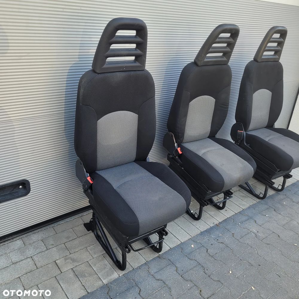 FOTEL KIEROWCY IVECO DAILY - 1