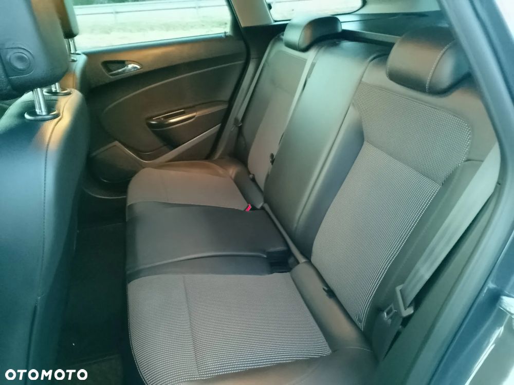 Opel Astra 1.6 CDTI DPF ecoFLEX TourerStart/Stop Exklusiv - 25