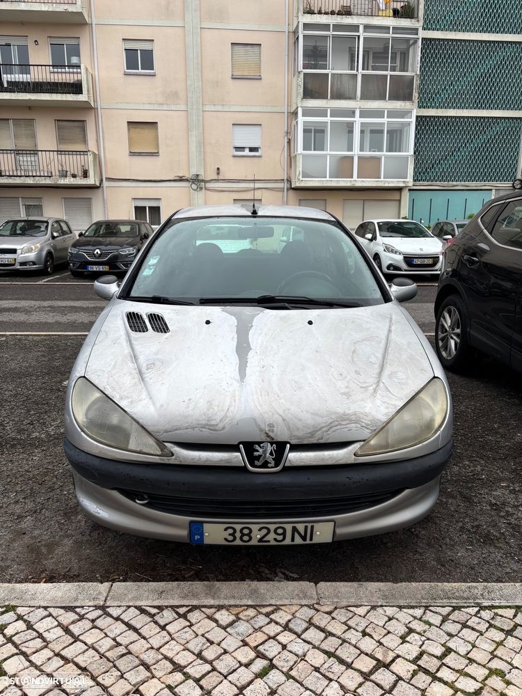 Peugeot 206 1.1 Color Line - 2