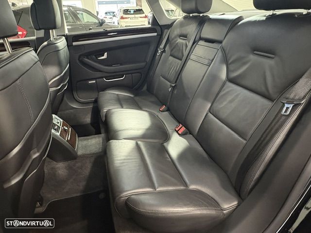 Audi A8 3.0 TDi V6 quattro Tiptronic - 22