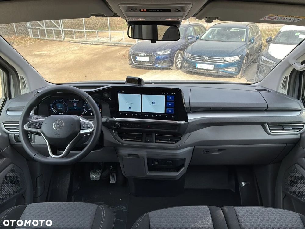 Volkswagen Caravelle - 20