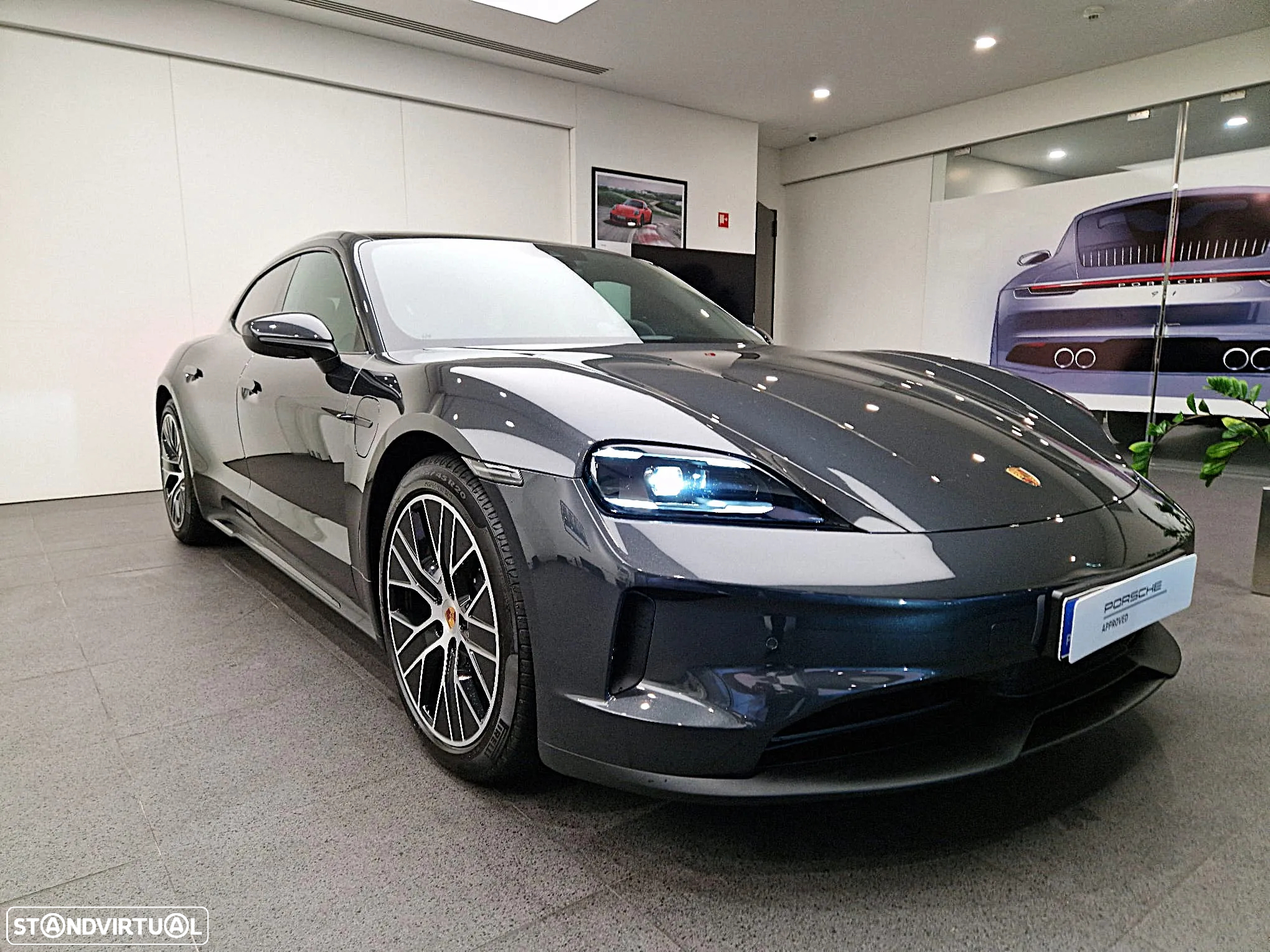 Porsche Taycan Sport Turismo Standard - 12