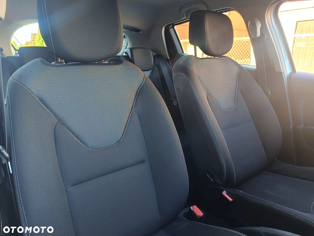 Renault Clio (Energy) dCi 90 Start & Stop INTENS - 15