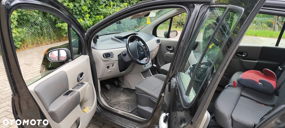 Renault Modus - 11
