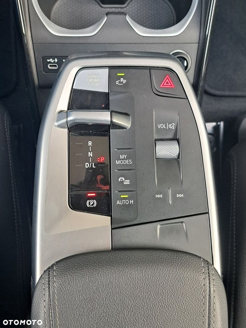 BMW X1 sDrive18i xLine - 19