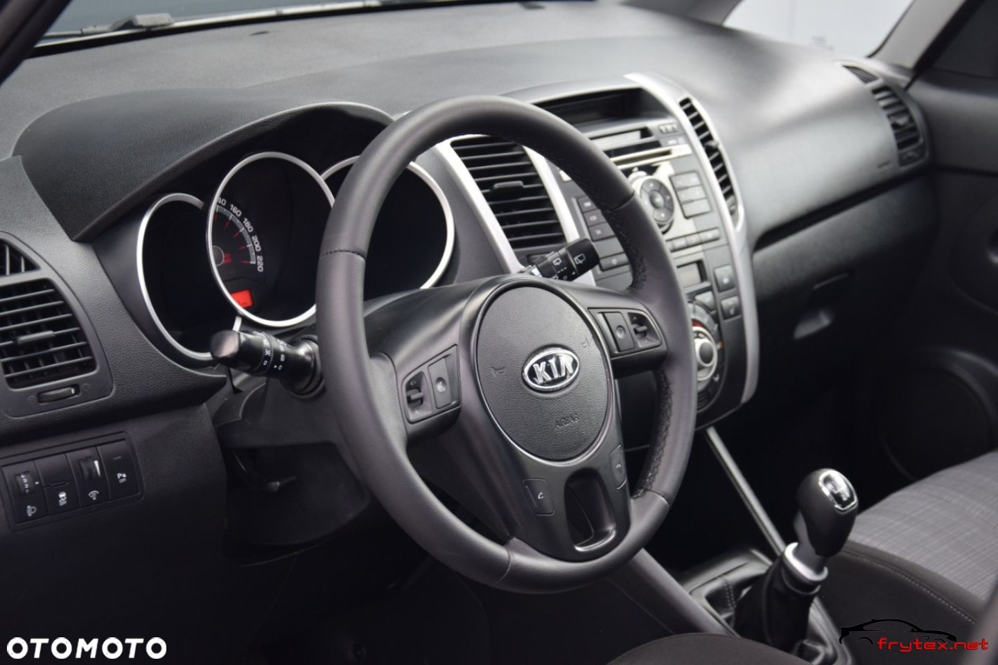 Kia Venga - 18