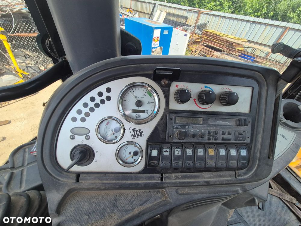JCB 3 CX - 14