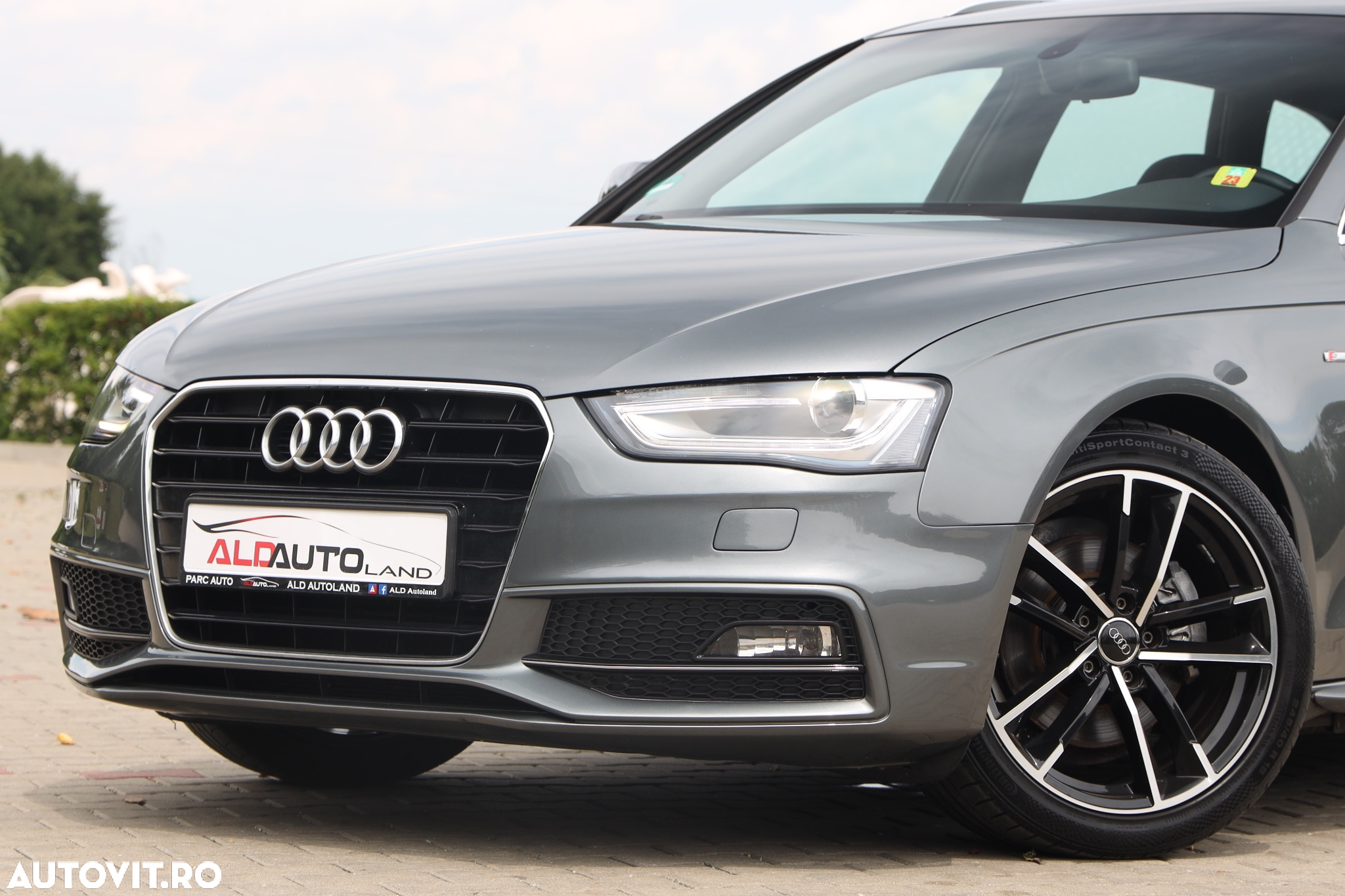 Audi A4 2.0 TDI DPF S line Sportpaket - 29