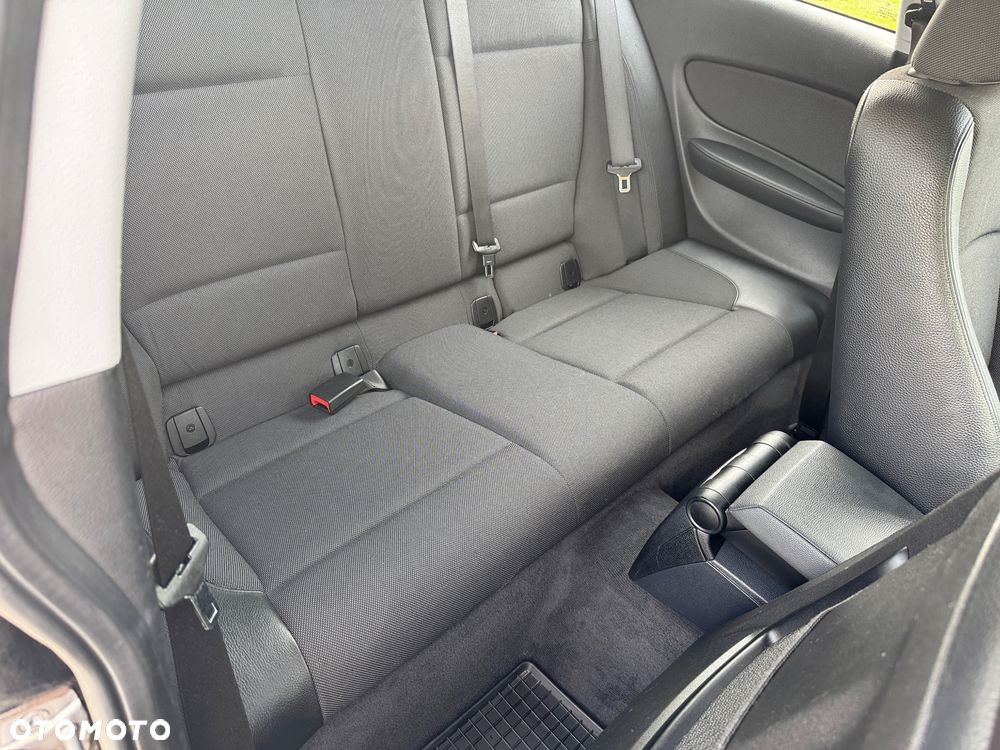 BMW Seria 1 118d DPF Edition Sport - 25