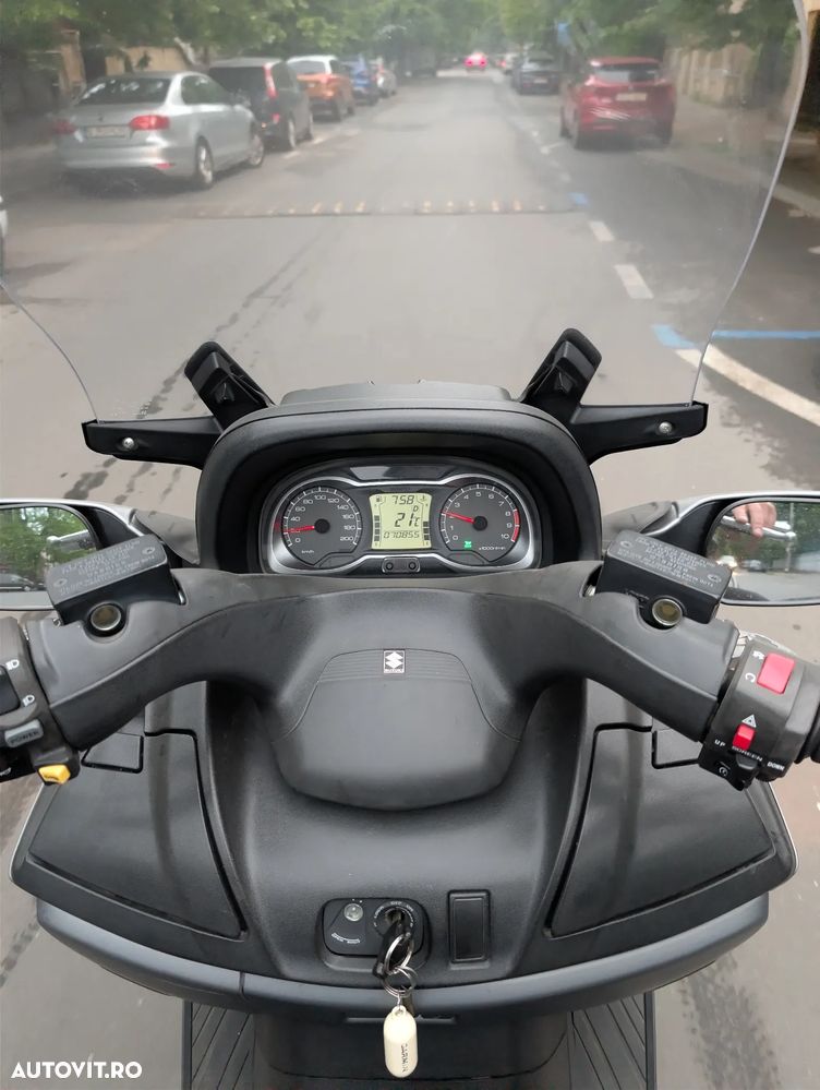 Suzuki AN 650 Burgman - 5