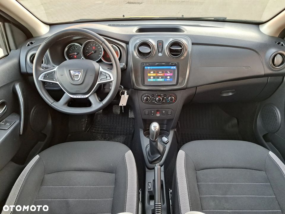 Dacia Sandero 0.9 TCe Laureate S&S - 11