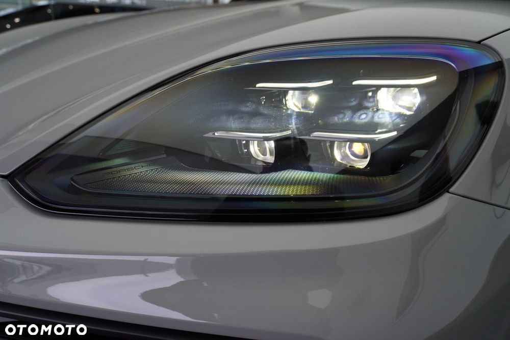 Porsche Cayenne E-Hybrid PHEV - 10