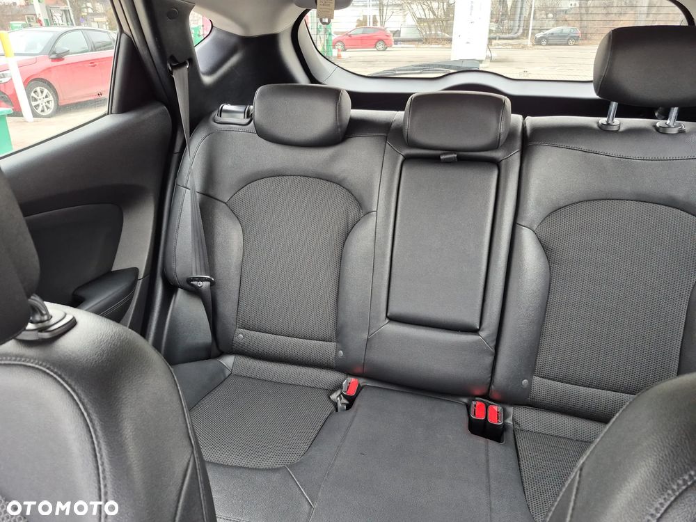 Hyundai ix35 1.6 GDI Comfort 2WD - 16
