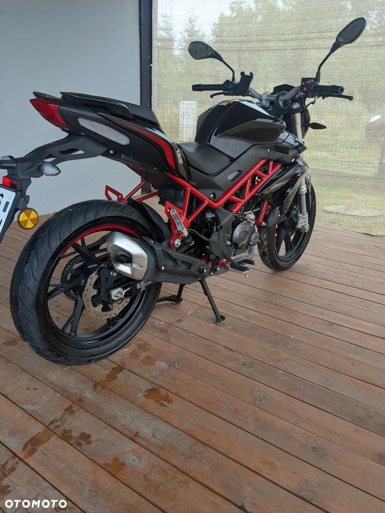Benelli BN 125
