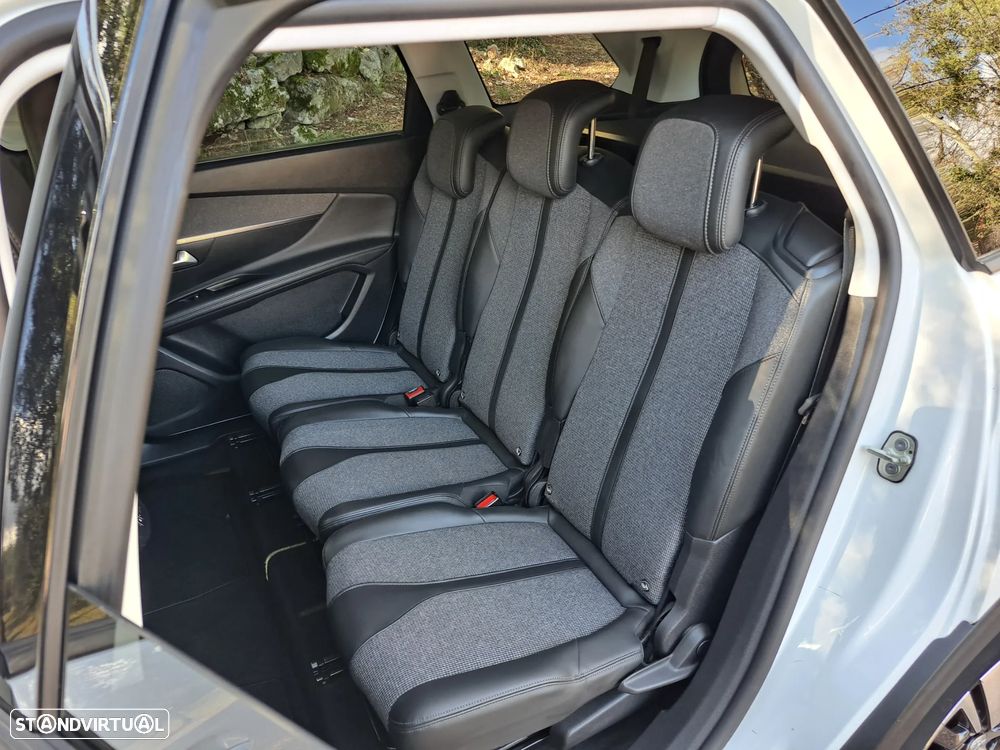 Peugeot 5008 BlueHDI 130 EAT8 Allure - 34