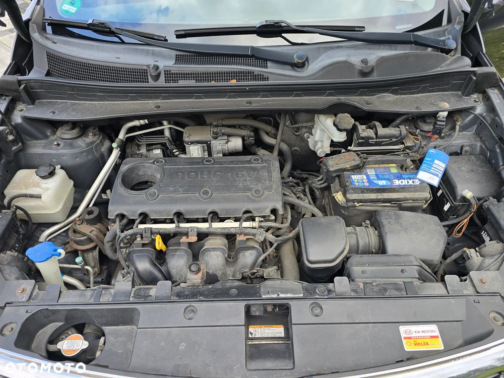 Kia Sportage 2.0 L - 36