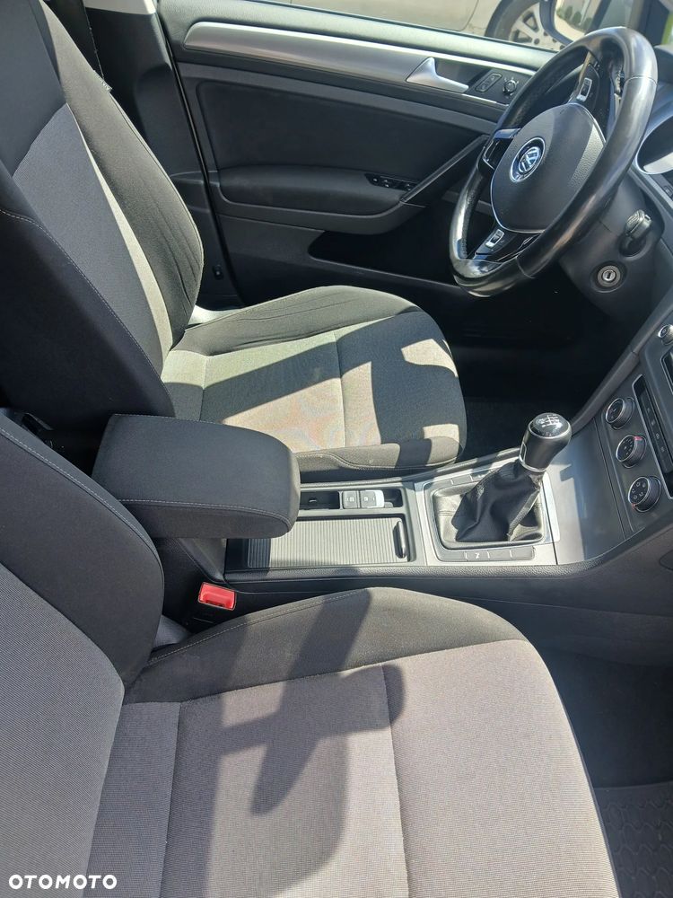 Volkswagen Golf 1.2 TSI BMT Comfortline - 5