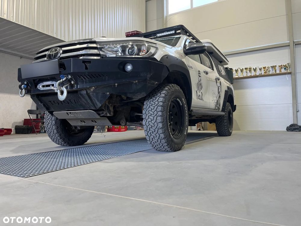 Toyota Hilux ver-2-4-d--4d-double-cab-selection-4x4 - 3