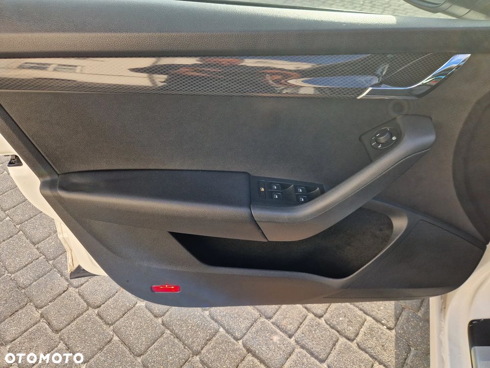 Skoda Octavia III Combi Diesel RS - 19