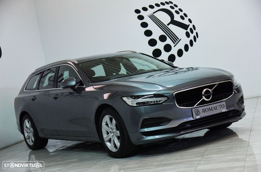 Volvo V90 2.0 D4 Momentum Geartronic - 4