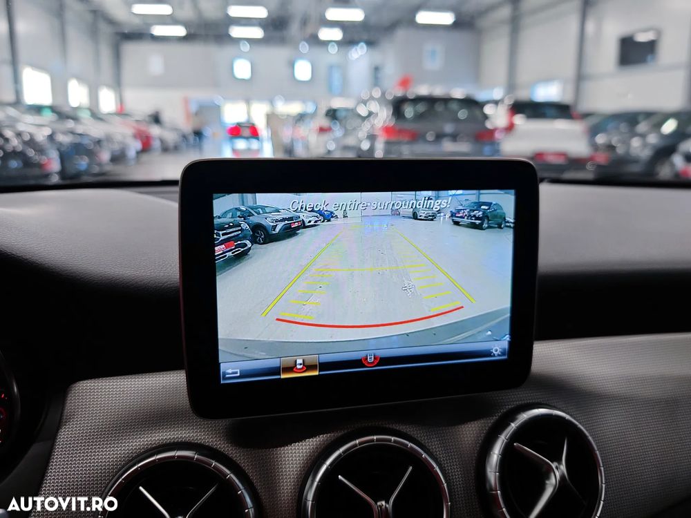 Mercedes-Benz CLA Shooting Brake 180 d 7G-DCT - 11