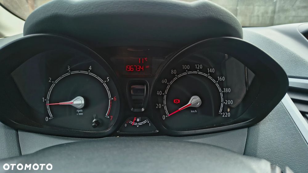 Ford Fiesta 1.25 Ambiente EU5 - 8