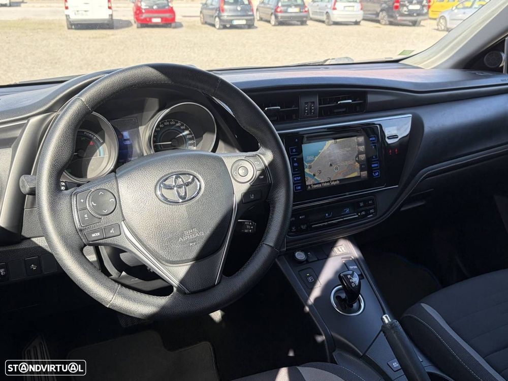 Toyota Auris Touring Sports 1.8 HSD Comfort +P.Sport+Navi - 5